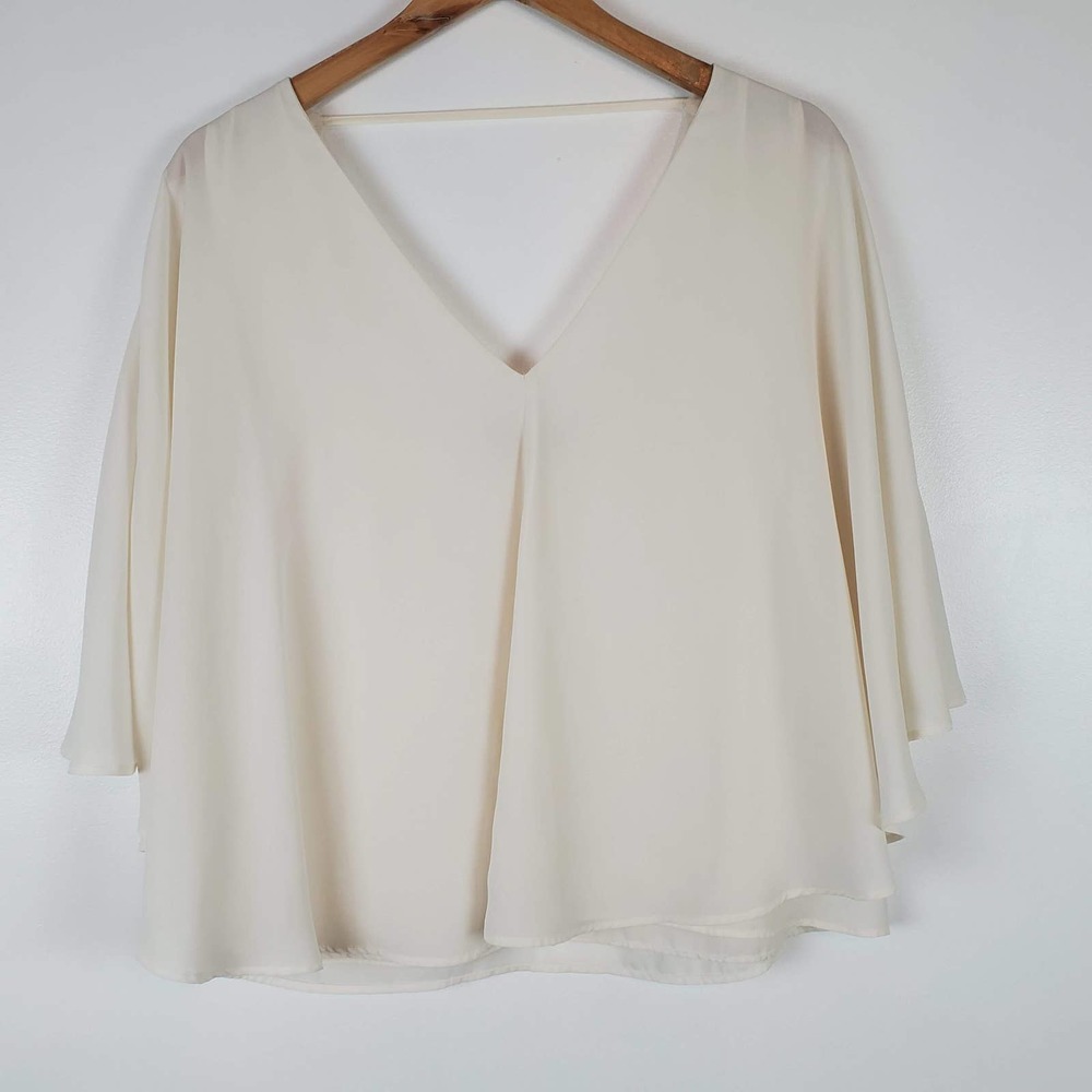 Cupcakes and cashmere v-neck blouse small - Picture 2 of 7
